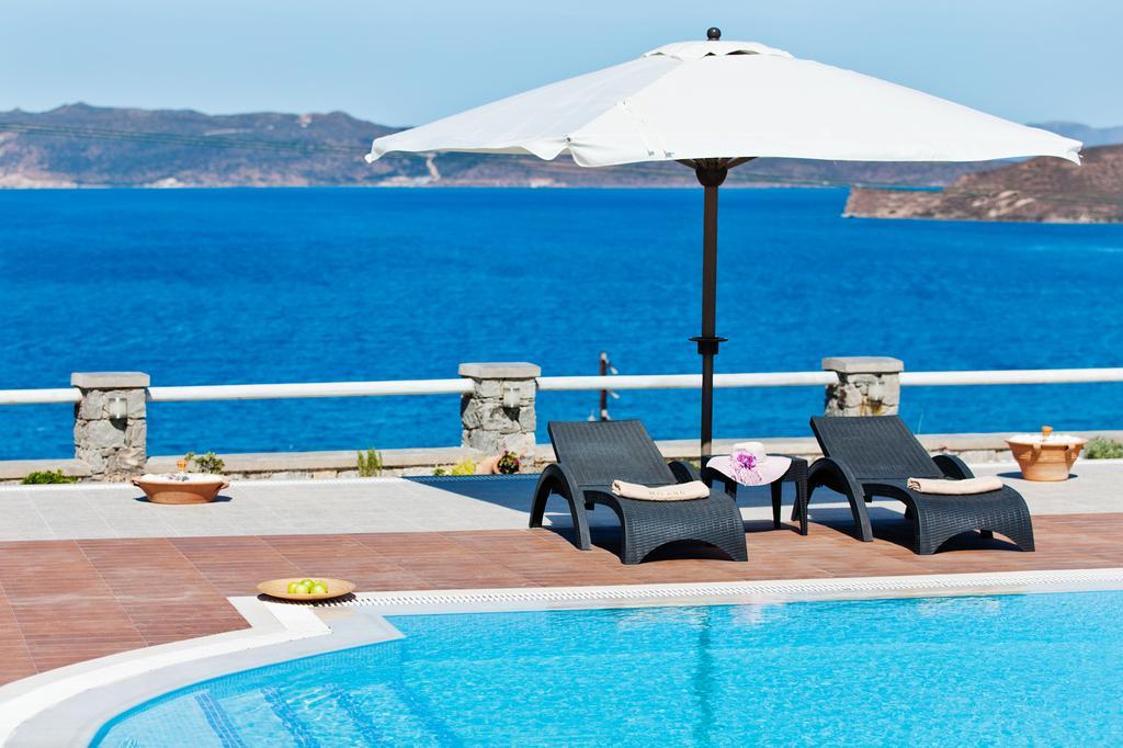 Miland Suites Adamantas  Bagian luar foto