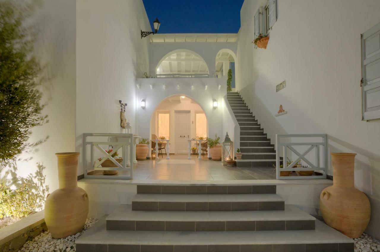 Miland Suites Adamantas  Bagian luar foto